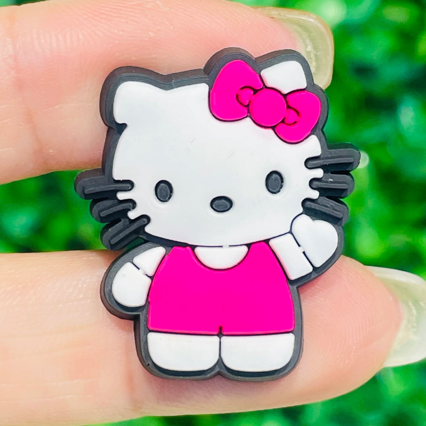 Hot Sales 1-15pcs Hello Kitty PVC Adorable Shoes Buckle Charms Kids Sandals Decorations Fit Birthday Gifts