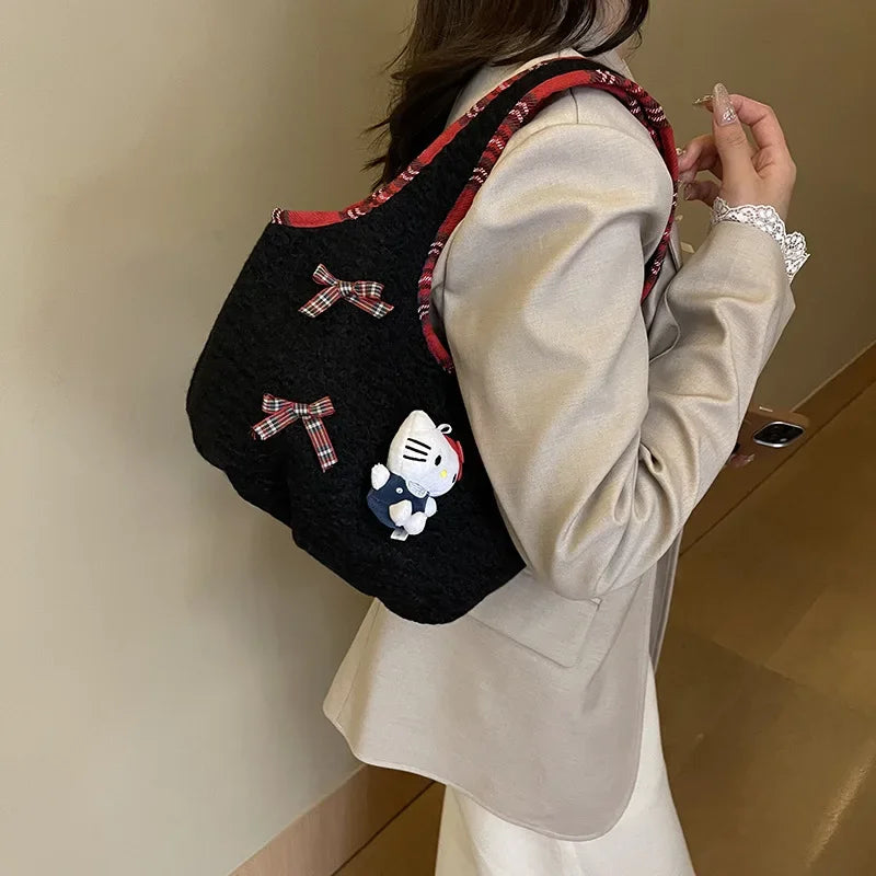 Handheld Hello Kitty Cartoon Bucket Bag for Girls Retro Fashion Trendy Lamb Wool Single Shoulder 2024 Winter New Style Premium