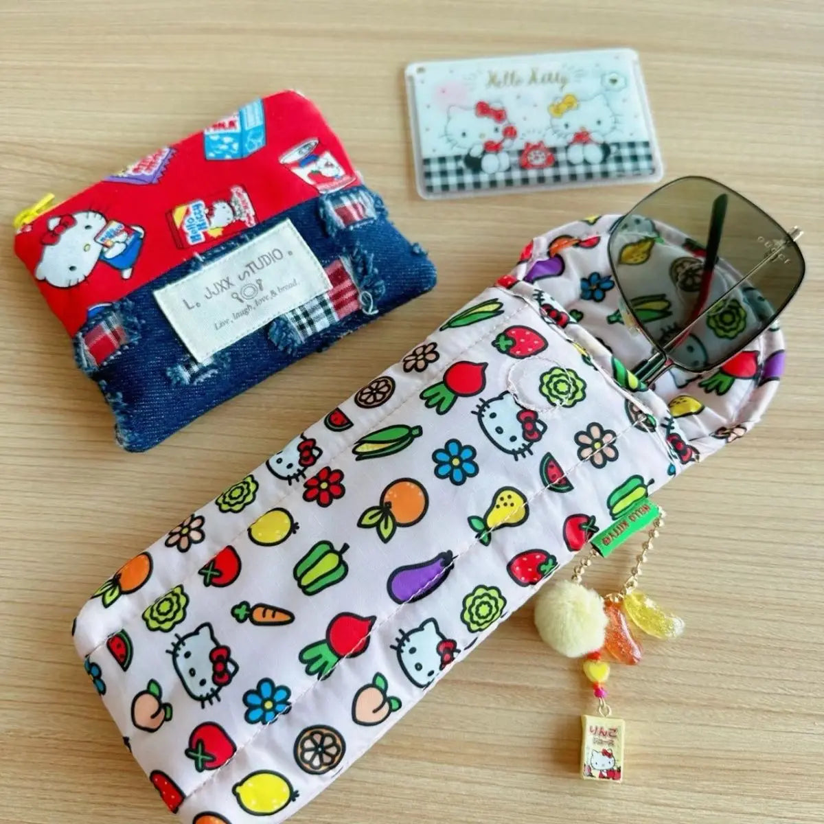 Hello Kitty Glasses Storage Bag Cartoon Inner Lining with Cotton Bag Portable Sunglasses wrap Dopamine Sunglasses package