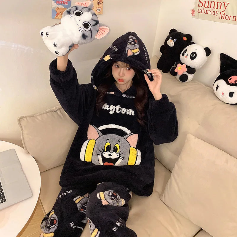 Crayon Shin-Chan Winter Pajama Set Thickened Coral Velvet Hooded Pajamas Set Cartoon Couple Style Pajama Set Holiday Gift Toy