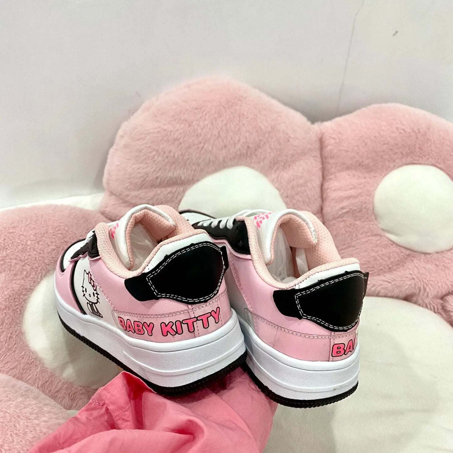 Hello Kitty Kuromi Kawaii Women's Shoes Fashion Breathable Sneaker Leather Cartoon Cute Female Sneakers