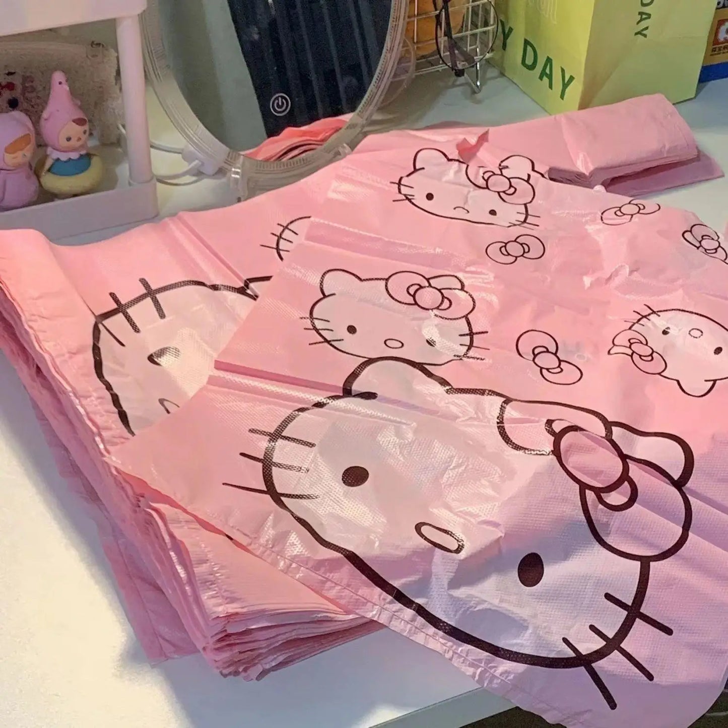 50 Pcs/set Cartoon Vest-Style Plastic Bags Hello Kitty Handheld Bin Bags for Home Use