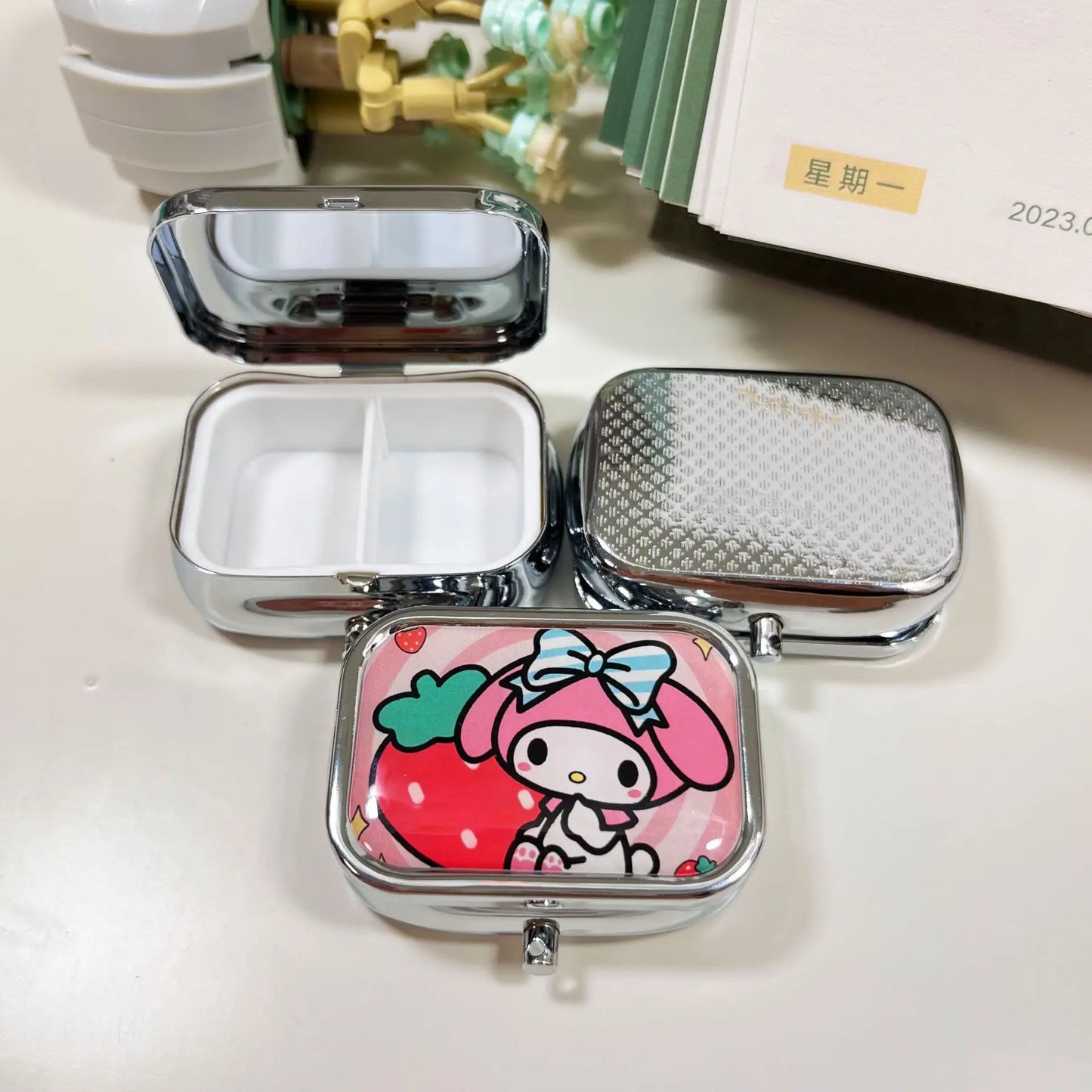 Hello Kitty Pill Case Anime Kuromi My Melody HD Mirror Subpackage Box Portable Travel Multi-Function Jewelry Storage Gift