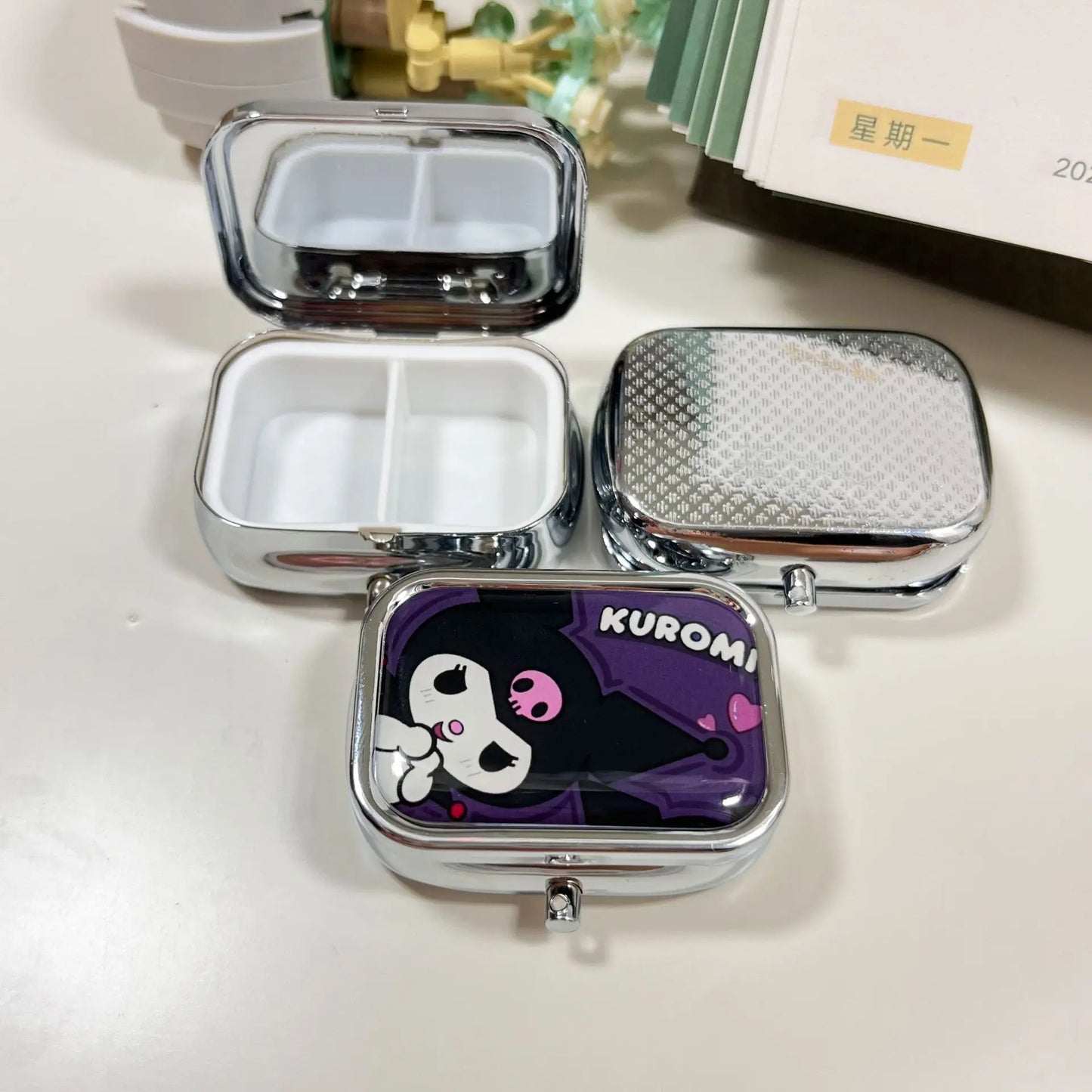 Hello Kitty Pill Case Anime Kuromi My Melody HD Mirror Subpackage Box Portable Travel Multi-Function Jewelry Storage Gift