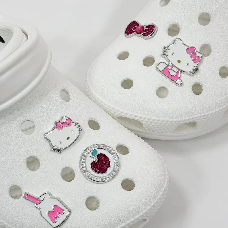 New Kawaii Hello Kitty Shoe Charms metal DIY Sandals for Kids Gifts Pink hole shoes flower accessories Hot selling