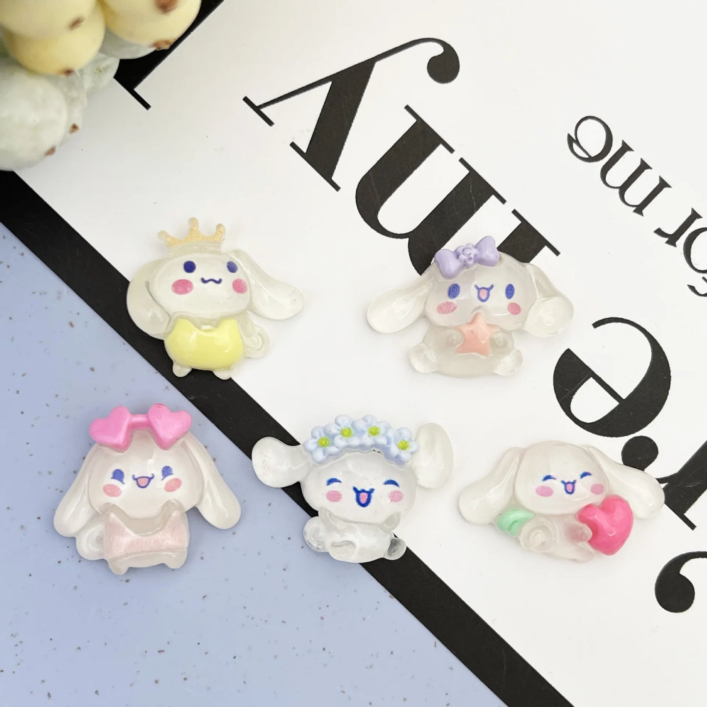 Cartoon anime Sanrio transparent glitter resin accessories handmade DIY hair clips phone cases shoe buckles jewelry materials