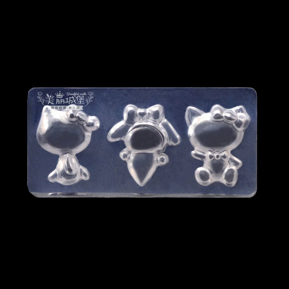 Kawaii cartoon Sanrio Hello Kitty Mymelody Kuromi Nail Art Mold Rabbit bear Lion DIY Design Silicone Nails Mold Manicure Tool