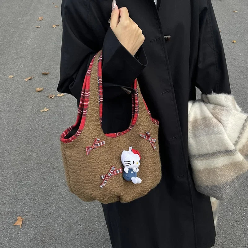 Handheld Hello Kitty Cartoon Bucket Bag for Girls Retro Fashion Trendy Lamb Wool Single Shoulder 2024 Winter New Style Premium